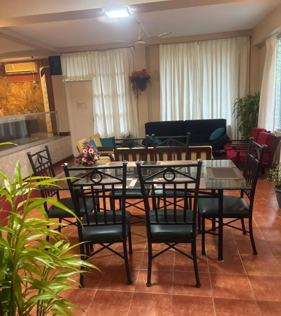 Creek Edge Apartment Kandy